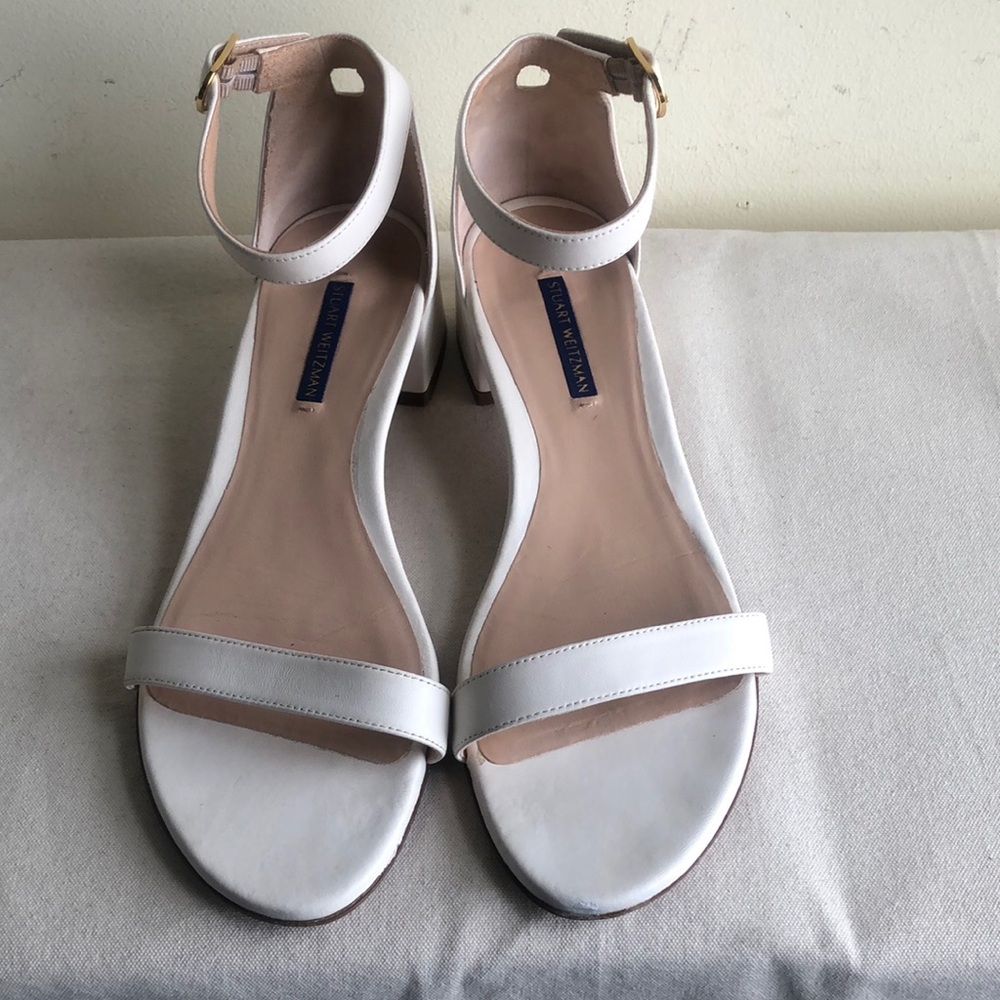 Stuart Weitzman sz 8 White Leather Ankle-Strap Sandals with Gold Buckles - Picture 2 of 11